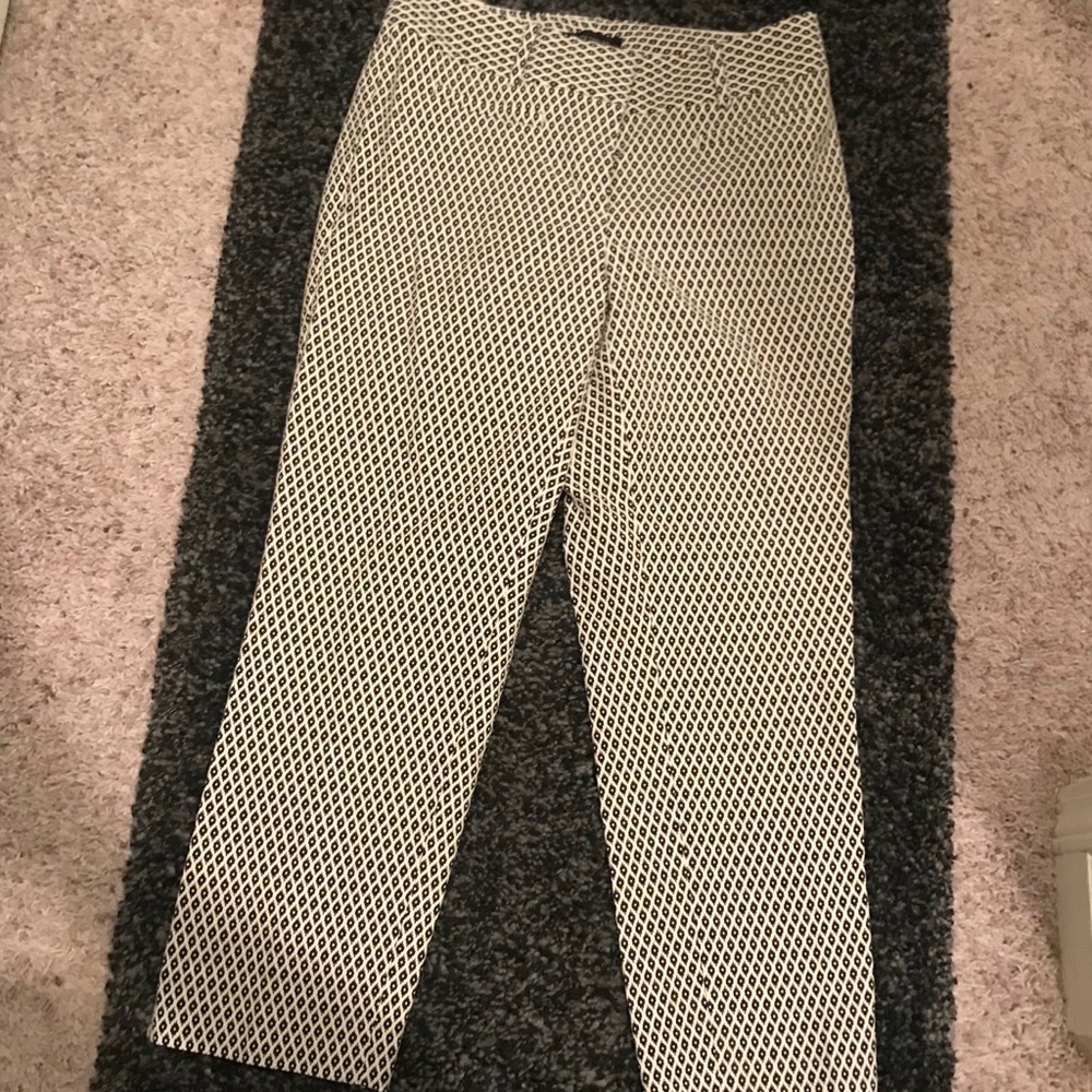 Ann Taylor Cropped Pant